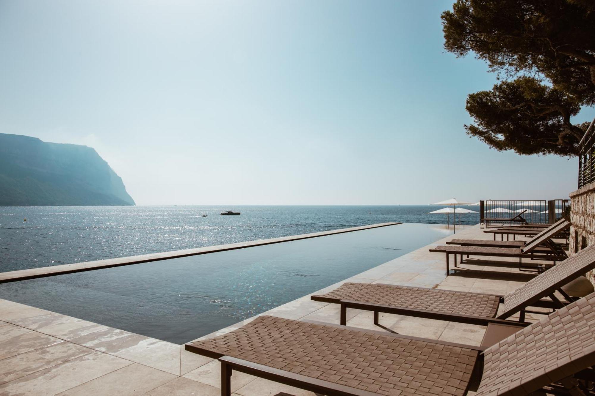 Hotel Les Roches Blanches カシ エクステリア 写真